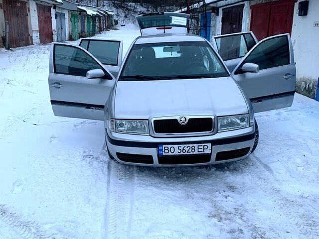 Сірий Шкода Октавія, об'ємом двигуна 1.8 л та пробігом 310 тис. км за 4400 $, фото 1 на Automoto.ua