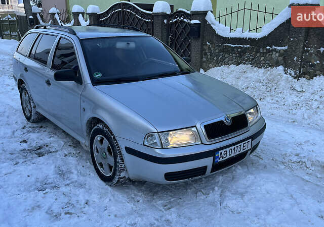 Серый Шкода Октавия, объемом двигателя 1.6 л и пробегом 280 тыс. км за 2600 $, фото 1 на Automoto.ua