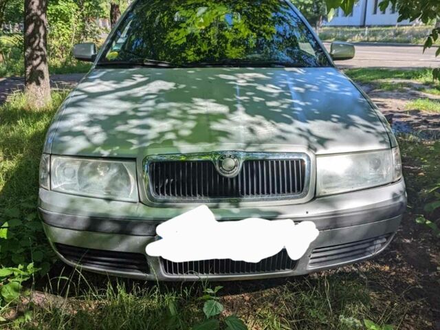 Серый Шкода Октавия, объемом двигателя 2 л и пробегом 260 тыс. км за 4500 $, фото 1 на Automoto.ua