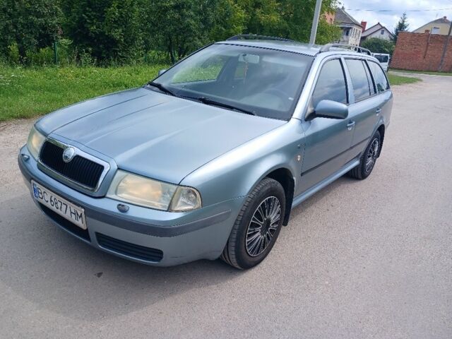 Сірий Шкода Октавія, об'ємом двигуна 0 л та пробігом 300 тис. км за 2900 $, фото 1 на Automoto.ua