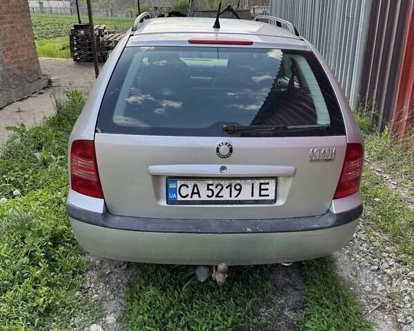 Серый Шкода Октавия, объемом двигателя 1.6 л и пробегом 309 тыс. км за 4500 $, фото 1 на Automoto.ua