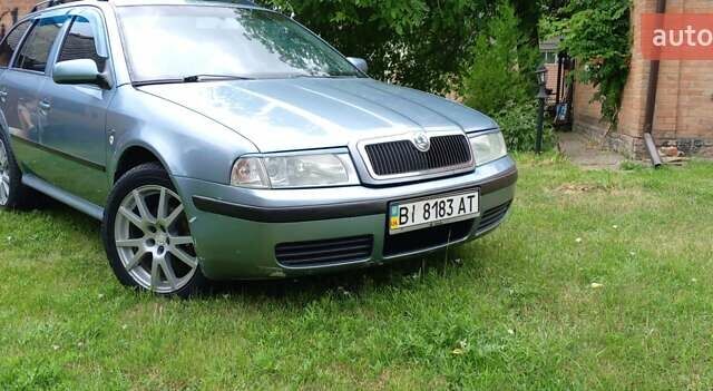 Сірий Шкода Октавія, об'ємом двигуна 2 л та пробігом 280 тис. км за 4000 $, фото 1 на Automoto.ua