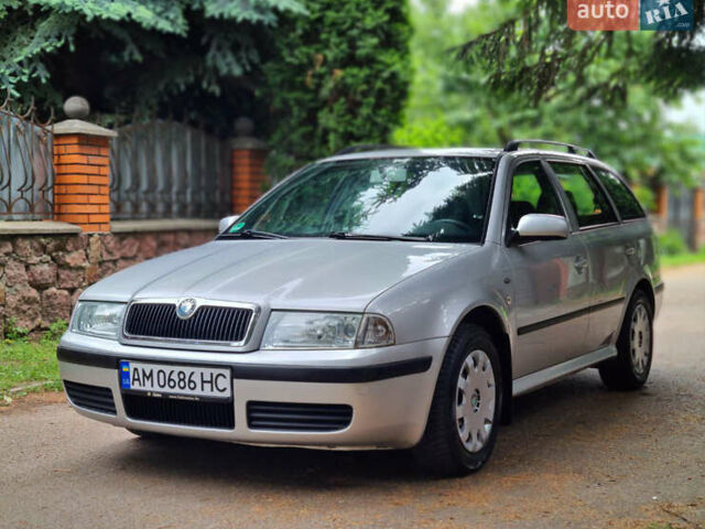 Серый Шкода Октавия, объемом двигателя 1.6 л и пробегом 232 тыс. км за 4250 $, фото 1 на Automoto.ua