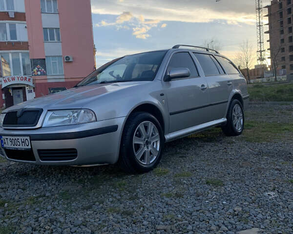 Серый Шкода Октавия, объемом двигателя 1.6 л и пробегом 249 тыс. км за 4600 $, фото 1 на Automoto.ua