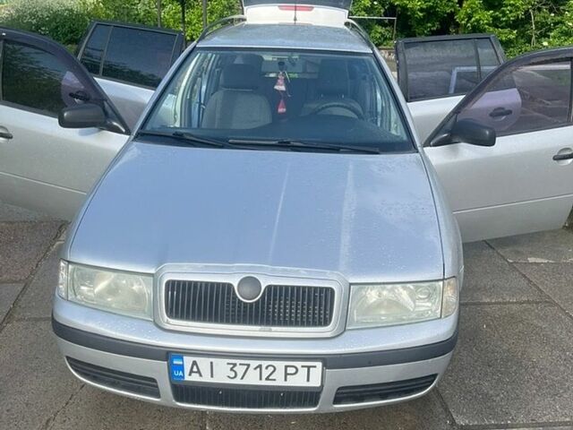 Сірий Шкода Октавія, об'ємом двигуна 1.6 л та пробігом 332 тис. км за 3300 $, фото 1 на Automoto.ua
