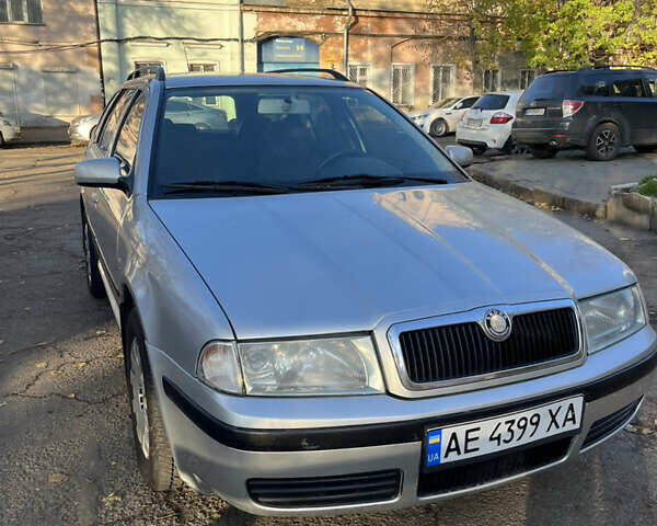 Серый Шкода Октавия, объемом двигателя 1.9 л и пробегом 375 тыс. км за 6500 $, фото 1 на Automoto.ua