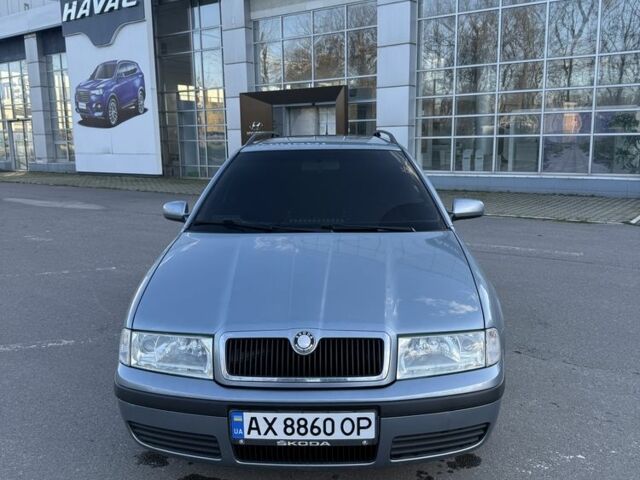 Серый Шкода Октавия, объемом двигателя 1.6 л и пробегом 230 тыс. км за 5500 $, фото 1 на Automoto.ua