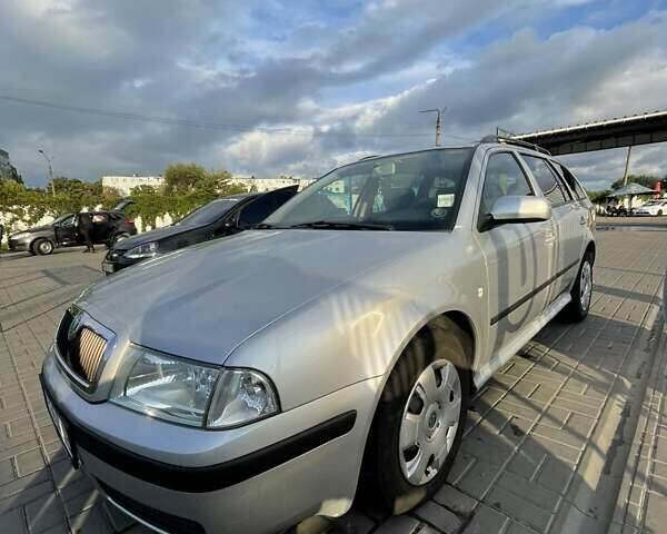 Серый Шкода Октавия, объемом двигателя 1.6 л и пробегом 189 тыс. км за 5800 $, фото 1 на Automoto.ua