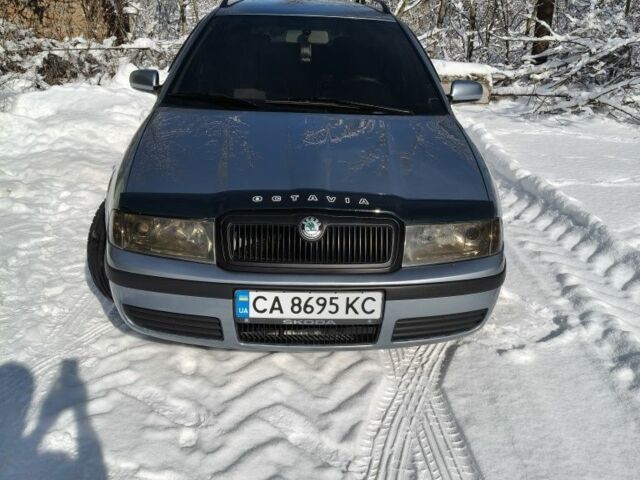 Сірий Шкода Октавія, об'ємом двигуна 1.6 л та пробігом 210 тис. км за 4200 $, фото 1 на Automoto.ua
