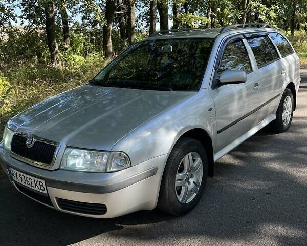 Сірий Шкода Октавія, об'ємом двигуна 1.6 л та пробігом 267 тис. км за 5400 $, фото 1 на Automoto.ua