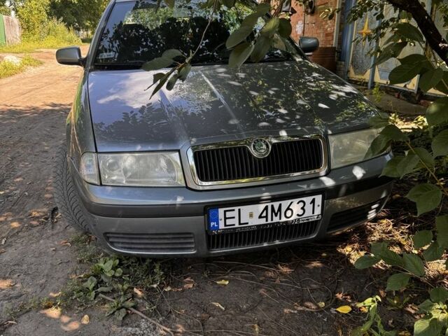 Сірий Шкода Октавія, об'ємом двигуна 1.6 л та пробігом 243 тис. км за 2213 $, фото 1 на Automoto.ua