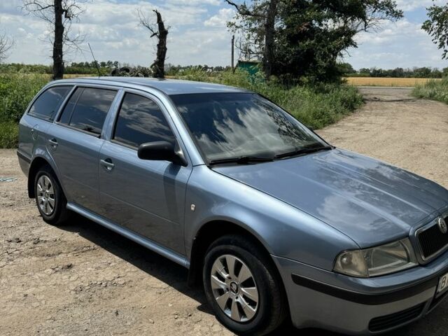 Серый Шкода Октавия, объемом двигателя 1.6 л и пробегом 241 тыс. км за 3509 $, фото 1 на Automoto.ua