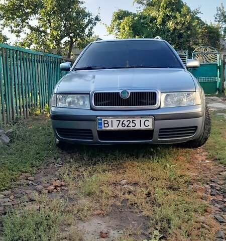 Серый Шкода Октавия, объемом двигателя 1.6 л и пробегом 210 тыс. км за 4900 $, фото 1 на Automoto.ua