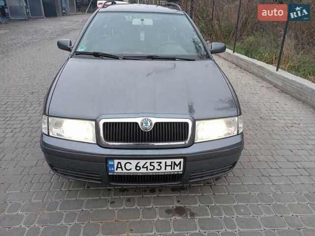 Серый Шкода Октавия, объемом двигателя 1.6 л и пробегом 237 тыс. км за 5600 $, фото 1 на Automoto.ua
