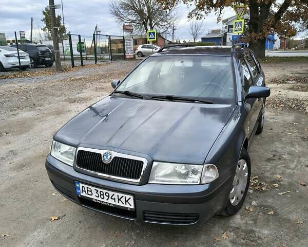 Серый Шкода Октавия, объемом двигателя 1.98 л и пробегом 235 тыс. км за 4900 $, фото 1 на Automoto.ua