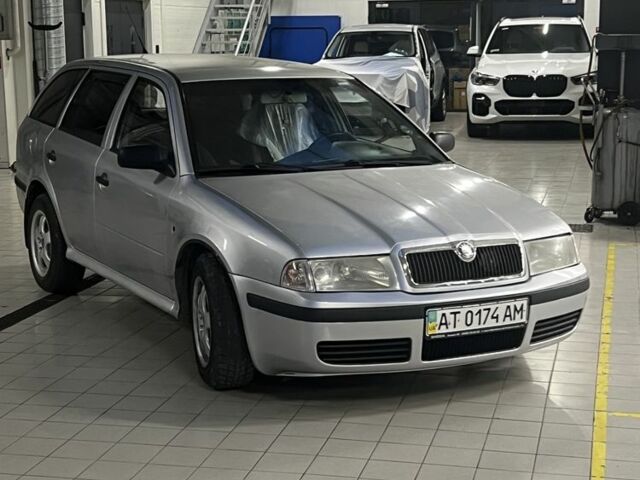 Серый Шкода Октавия, объемом двигателя 1.6 л и пробегом 243 тыс. км за 2500 $, фото 1 на Automoto.ua