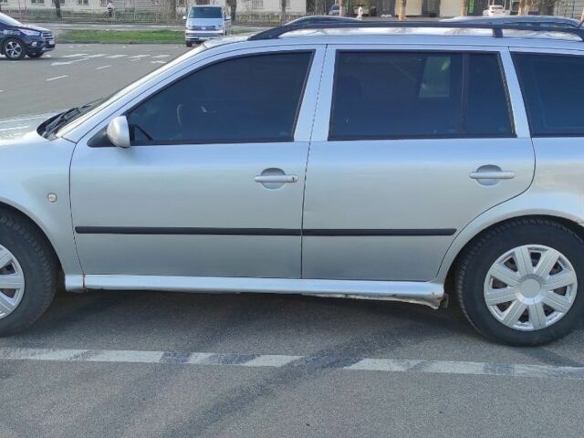 Серый Шкода Октавия, объемом двигателя 1.6 л и пробегом 333 тыс. км за 5300 $, фото 1 на Automoto.ua