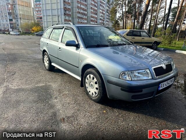 Серый Шкода Октавия, объемом двигателя 1.6 л и пробегом 238 тыс. км за 4900 $, фото 1 на Automoto.ua