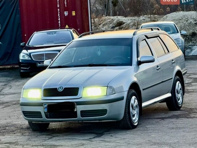 Серый Шкода Октавия, объемом двигателя 1.6 л и пробегом 280 тыс. км за 2999 $, фото 1 на Automoto.ua