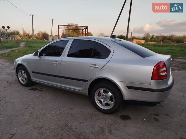 Серый Шкода Октавия, объемом двигателя 1.4 л и пробегом 180 тыс. км за 5700 $, фото 1 на Automoto.ua