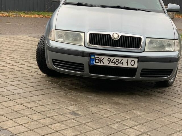 Сірий Шкода Октавія, об'ємом двигуна 1.6 л та пробігом 266 тис. км за 3750 $, фото 1 на Automoto.ua
