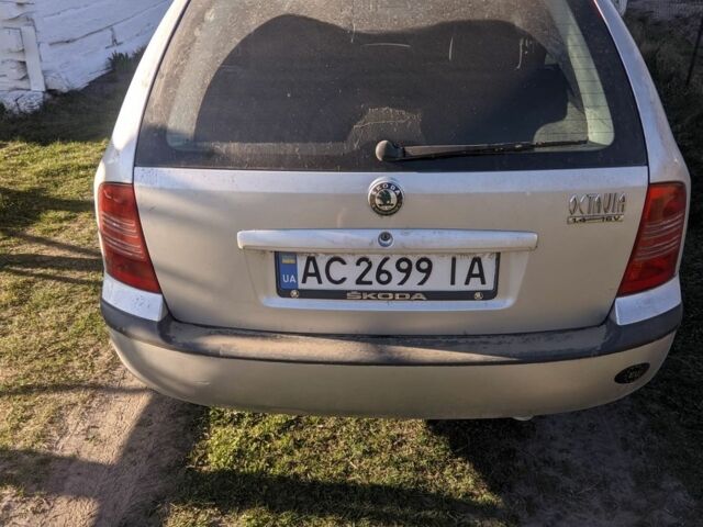 Серый Шкода Октавия, объемом двигателя 1.39 л и пробегом 260 тыс. км за 3900 $, фото 1 на Automoto.ua