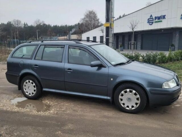 Серый Шкода Октавия, объемом двигателя 0 л и пробегом 300 тыс. км за 1800 $, фото 1 на Automoto.ua