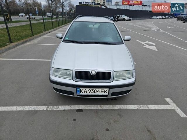 Серый Шкода Октавия, объемом двигателя 1.6 л и пробегом 263 тыс. км за 4500 $, фото 1 на Automoto.ua