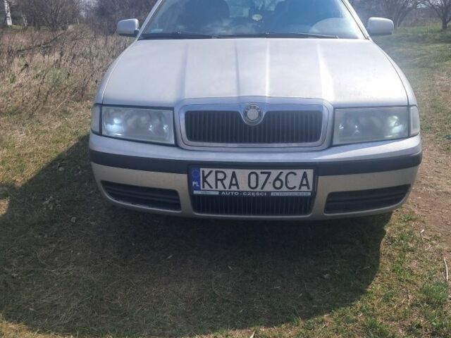 Серый Шкода Октавия, объемом двигателя 1.9 л и пробегом 300 тыс. км за 1900 $, фото 1 на Automoto.ua