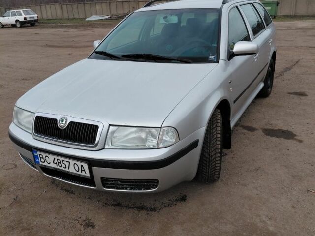 Сірий Шкода Октавія, об'ємом двигуна 2 л та пробігом 310 тис. км за 4900 $, фото 1 на Automoto.ua