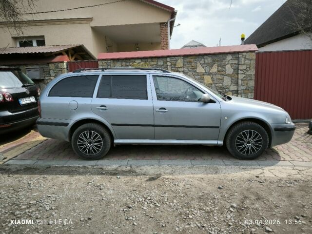 Серый Шкода Октавия, объемом двигателя 1.6 л и пробегом 250 тыс. км за 4300 $, фото 1 на Automoto.ua