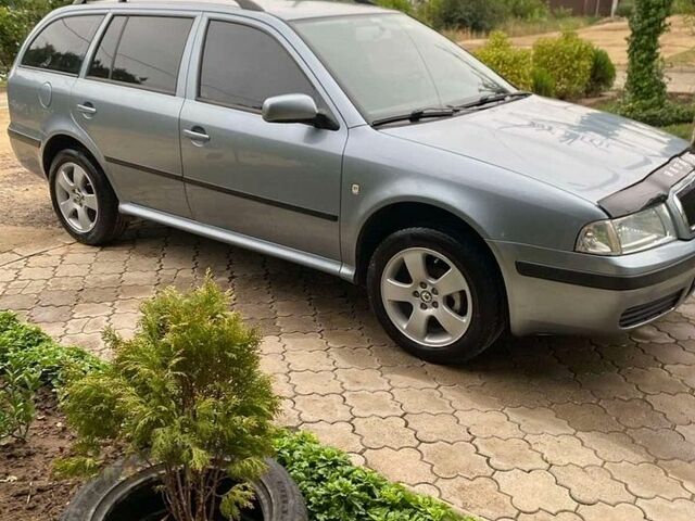 Сірий Шкода Октавія, об'ємом двигуна 1.6 л та пробігом 245 тис. км за 5300 $, фото 1 на Automoto.ua