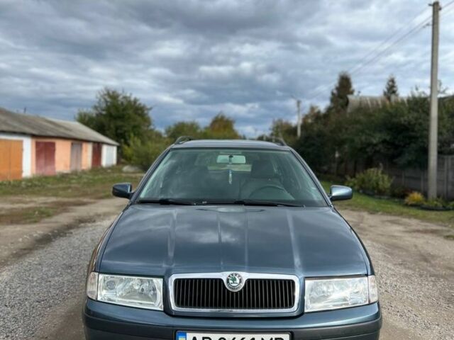 Серый Шкода Октавия, объемом двигателя 1.6 л и пробегом 199 тыс. км за 5550 $, фото 1 на Automoto.ua