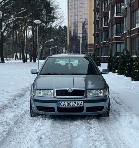 Сірий Шкода Октавія, об'ємом двигуна 1.6 л та пробігом 231 тис. км за 4500 $, фото 1 на Automoto.ua