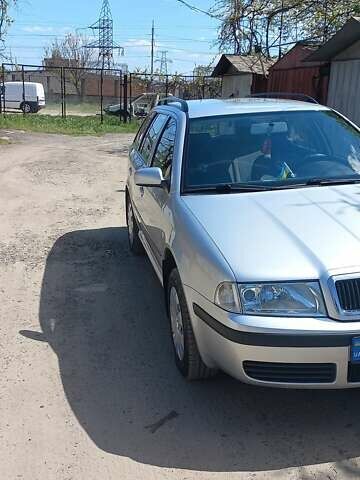 Сірий Шкода Октавія, об'ємом двигуна 1.6 л та пробігом 118 тис. км за 6100 $, фото 1 на Automoto.ua