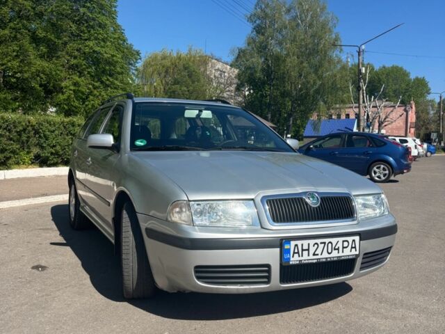 Серый Шкода Октавия, объемом двигателя 1.6 л и пробегом 199 тыс. км за 2700 $, фото 1 на Automoto.ua