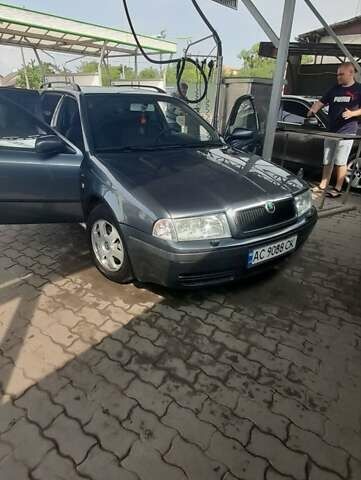 Серый Шкода Октавия, объемом двигателя 1.8 л и пробегом 230 тыс. км за 5200 $, фото 1 на Automoto.ua