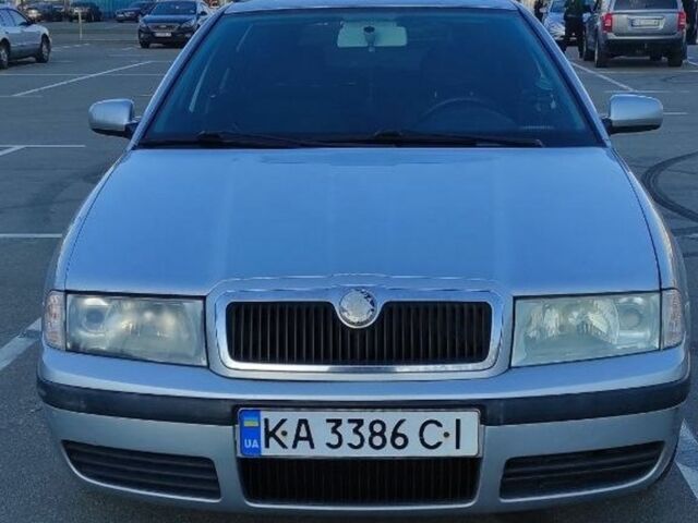 Серый Шкода Октавия, объемом двигателя 1.6 л и пробегом 339 тыс. км за 3200 $, фото 1 на Automoto.ua