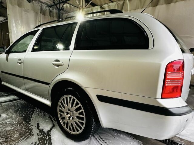 Серый Шкода Октавия, объемом двигателя 1.9 л и пробегом 270 тыс. км за 2750 $, фото 1 на Automoto.ua