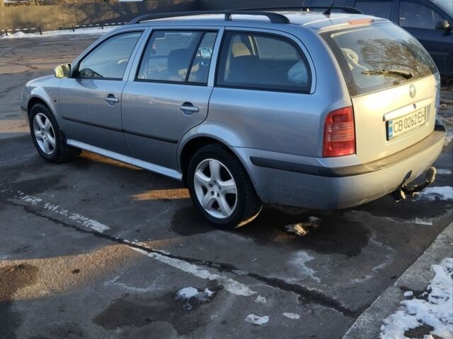 Серый Шкода Октавия, объемом двигателя 1.6 л и пробегом 212 тыс. км за 4800 $, фото 1 на Automoto.ua