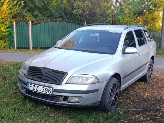 Сірий Шкода Октавія, об'ємом двигуна 2 л та пробігом 350 тис. км за 1906 $, фото 1 на Automoto.ua
