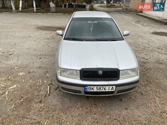 Серый Шкода Октавия, объемом двигателя 1.8 л и пробегом 238 тыс. км за 4300 $, фото 1 на Automoto.ua