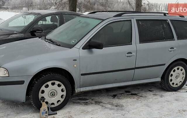 Серый Шкода Октавия, объемом двигателя 1.6 л и пробегом 330 тыс. км за 4700 $, фото 1 на Automoto.ua