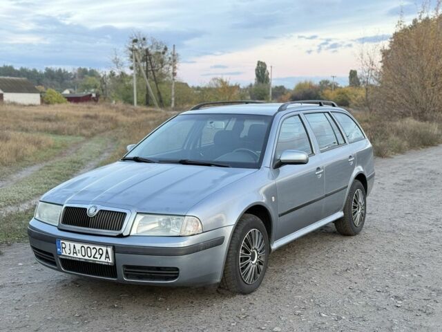 Серый Шкода Октавия, объемом двигателя 1.9 л и пробегом 300 тыс. км за 2300 $, фото 1 на Automoto.ua