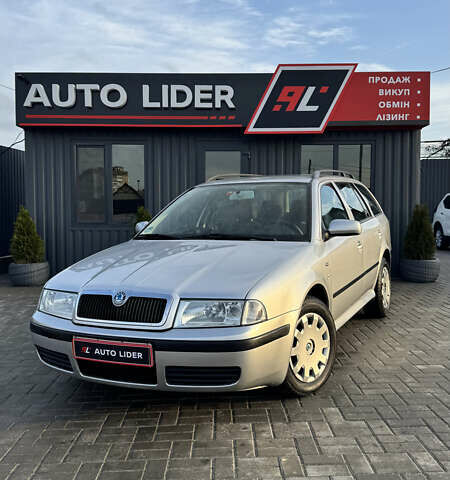 Серый Шкода Октавия, объемом двигателя 1.6 л и пробегом 245 тыс. км за 5600 $, фото 1 на Automoto.ua