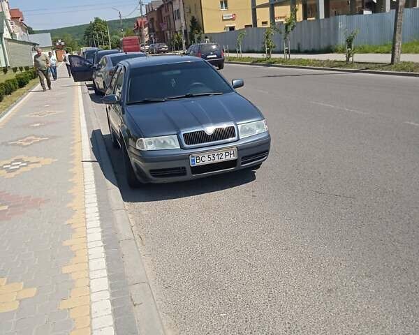 Серый Шкода Октавия, объемом двигателя 1.9 л и пробегом 236 тыс. км за 4600 $, фото 1 на Automoto.ua