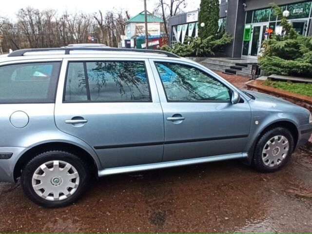 Серый Шкода Октавия, объемом двигателя 1.6 л и пробегом 230 тыс. км за 5200 $, фото 1 на Automoto.ua