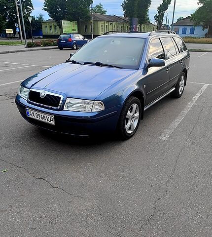 Серый Шкода Октавия, объемом двигателя 1.6 л и пробегом 268 тыс. км за 5800 $, фото 1 на Automoto.ua