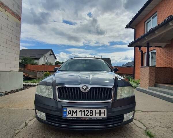 Сірий Шкода Октавія, об'ємом двигуна 1.6 л та пробігом 310 тис. км за 5200 $, фото 1 на Automoto.ua