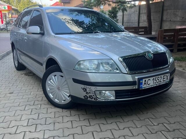 Сірий Шкода Октавія, об'ємом двигуна 1.6 л та пробігом 350 тис. км за 4499 $, фото 1 на Automoto.ua